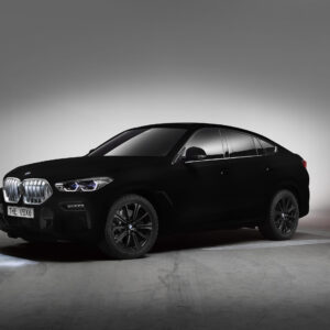 Premiera BMW X6 G06 z lakierem Vantablack® na IAA 2019.