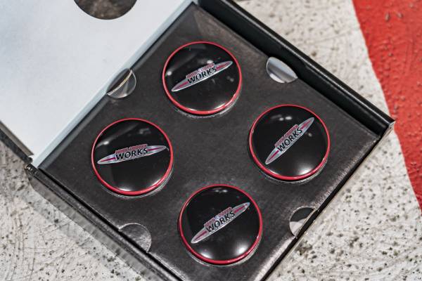 Nieruchome pokrywy piast Mini 36122469709 36122469710