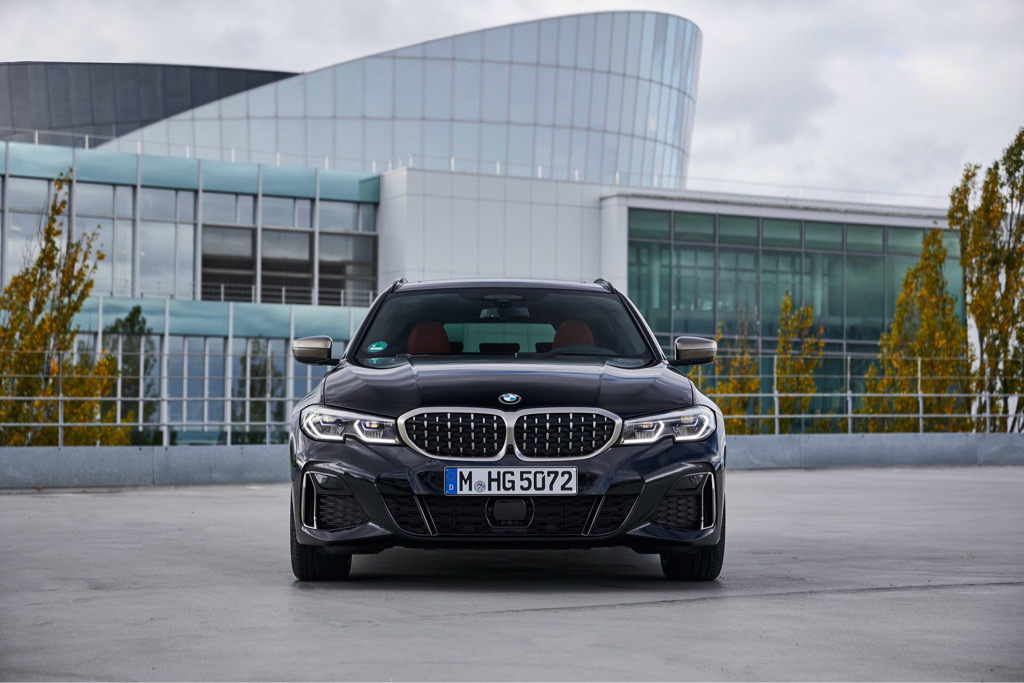 ŚWIATOWA PREMIERA: BMW M340i xDrive Touring