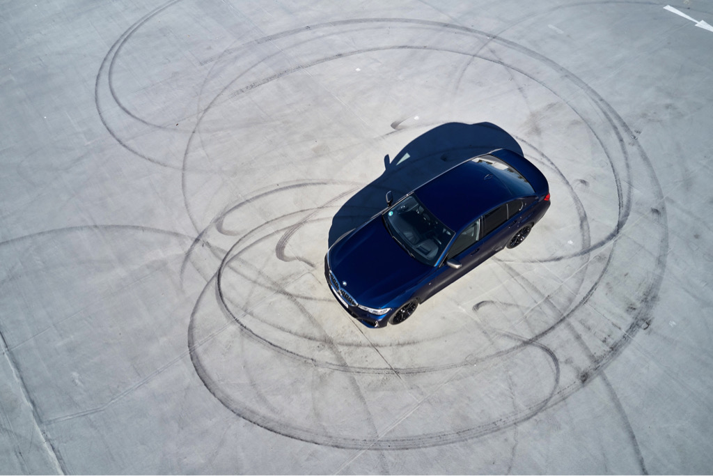 BMW M340i xDrive sedan w Kolorze Tanzanite blue metallic