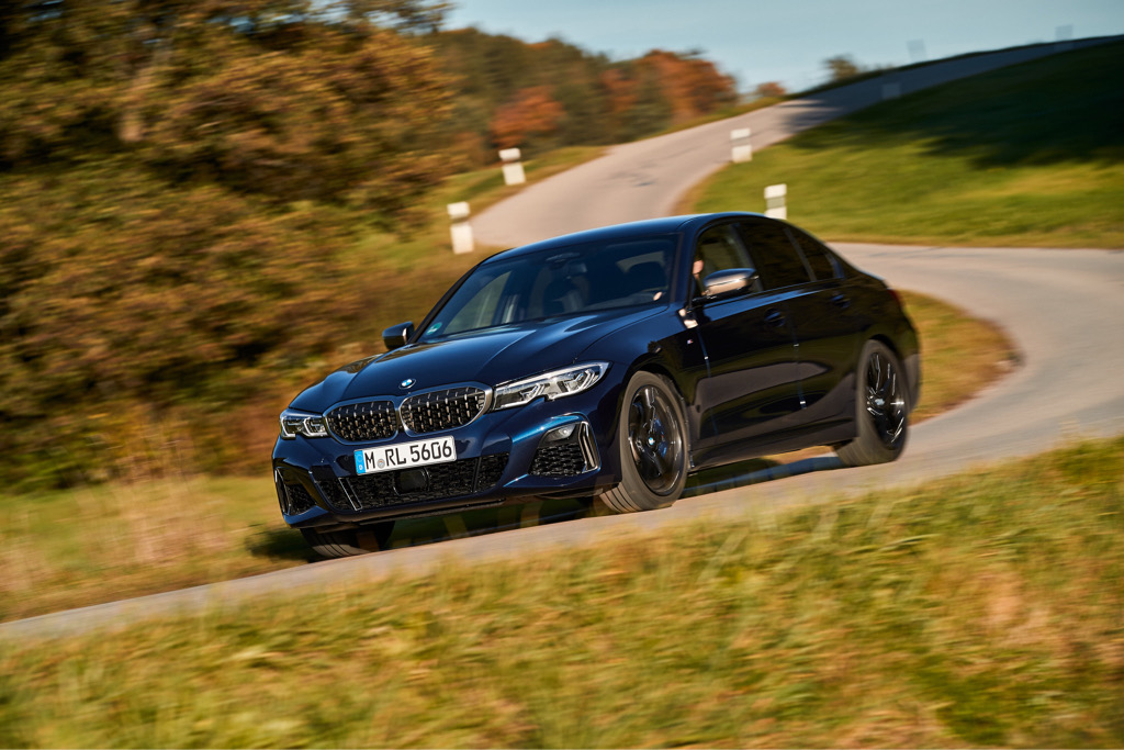 BMW M340i xDrive sedan w Kolorze Tanzanite blue metallic