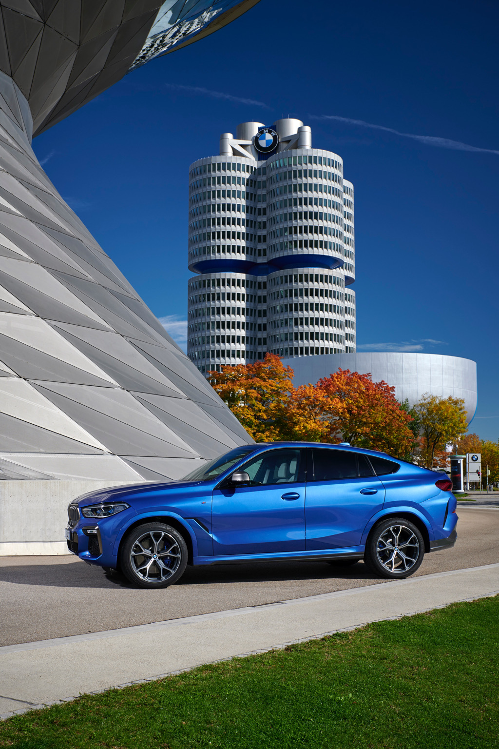 Galeria dodatkowych zdjęć BMW X6 M50i G06