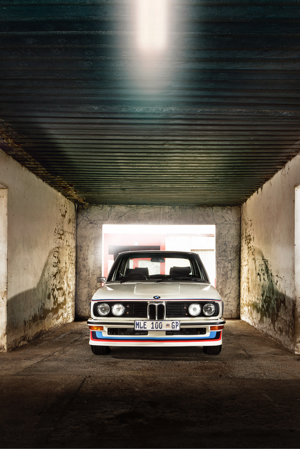 Wehikuł czasu: Odrestaurowane BMW 530 MLE wraca do domu