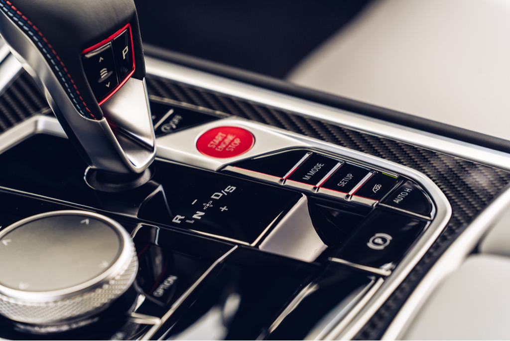 BMW M8 Competition Coupe w naturze. Dodatkowa sesja zdjęciowa prosto z Wysp.