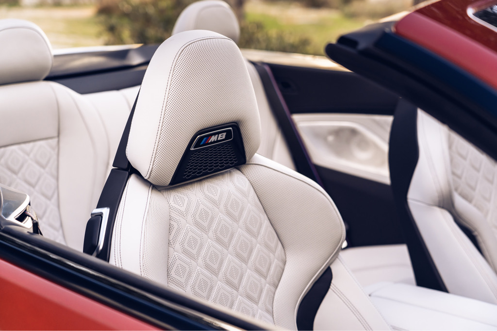 BMW M8 Competition Convertible w naturze. Dodatkowa sesja zdjęciowa prosto z Wysp.