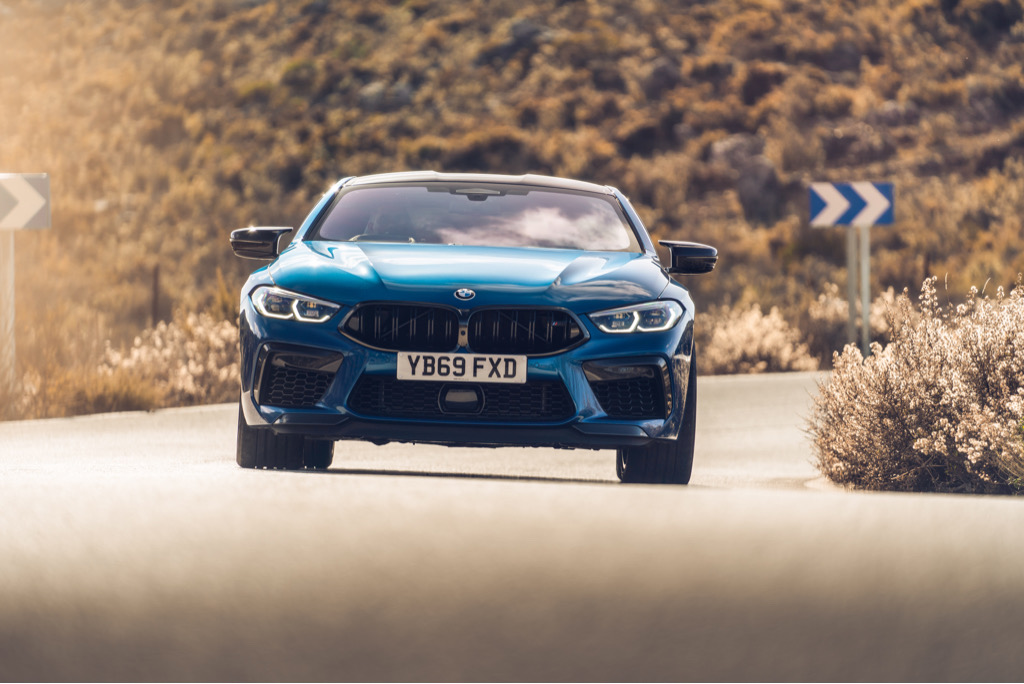 BMW M8 Competition Coupe w naturze. Dodatkowa sesja zdjęciowa prosto z Wysp.