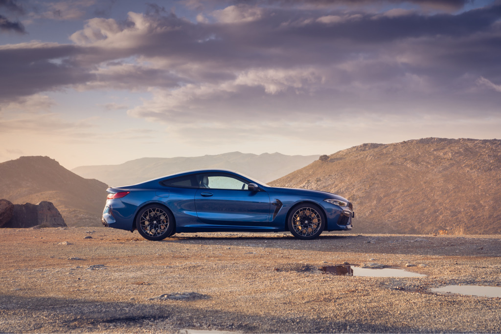 BMW M8 Competition Coupe w naturze. Dodatkowa sesja zdjęciowa prosto z Wysp.