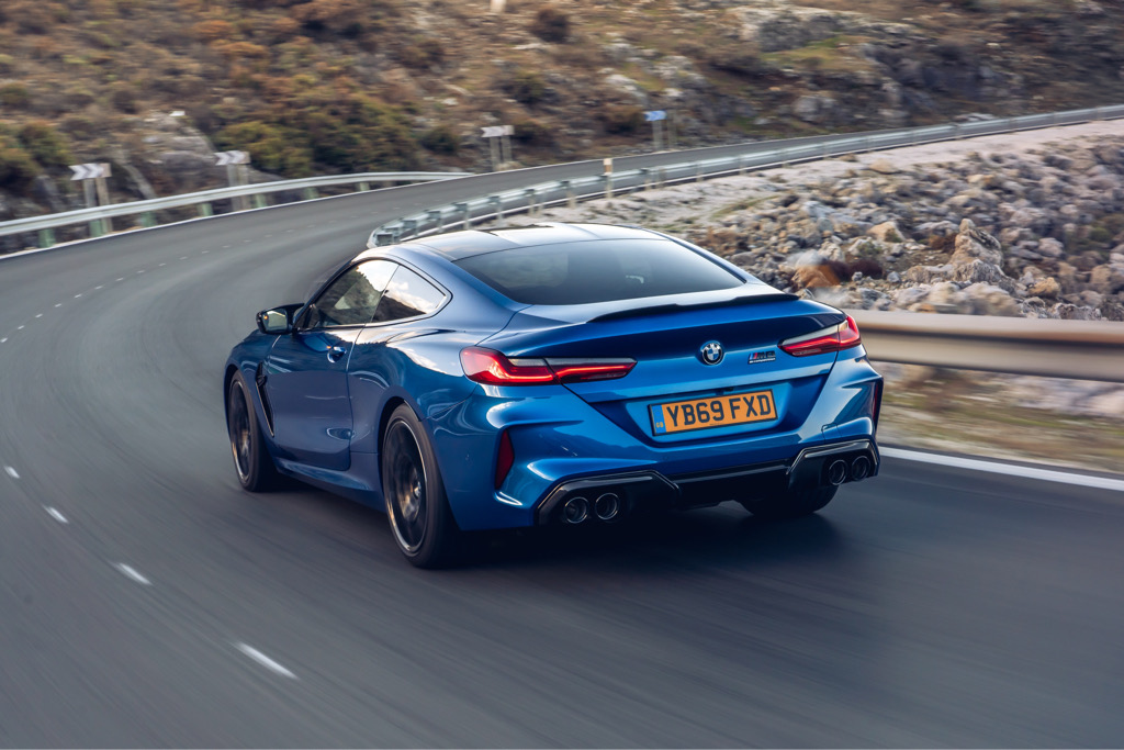 BMW M8 Competition Coupe w naturze. Dodatkowa sesja zdjęciowa prosto z Wysp.