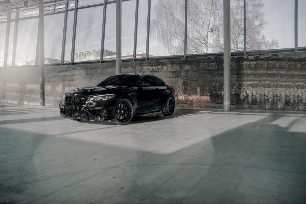BMW M2 Competition F87 w wykonaniu FUTURA 2000