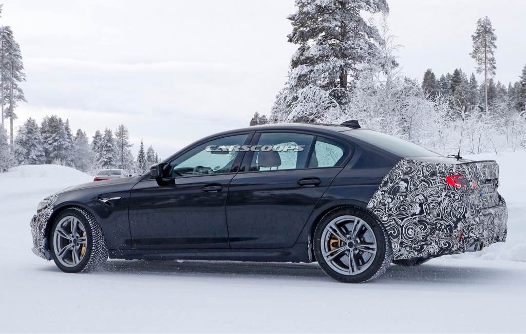 SPY SHOTS: Nadchodzące BMW M5 LCi przyłapane na testach drogowych