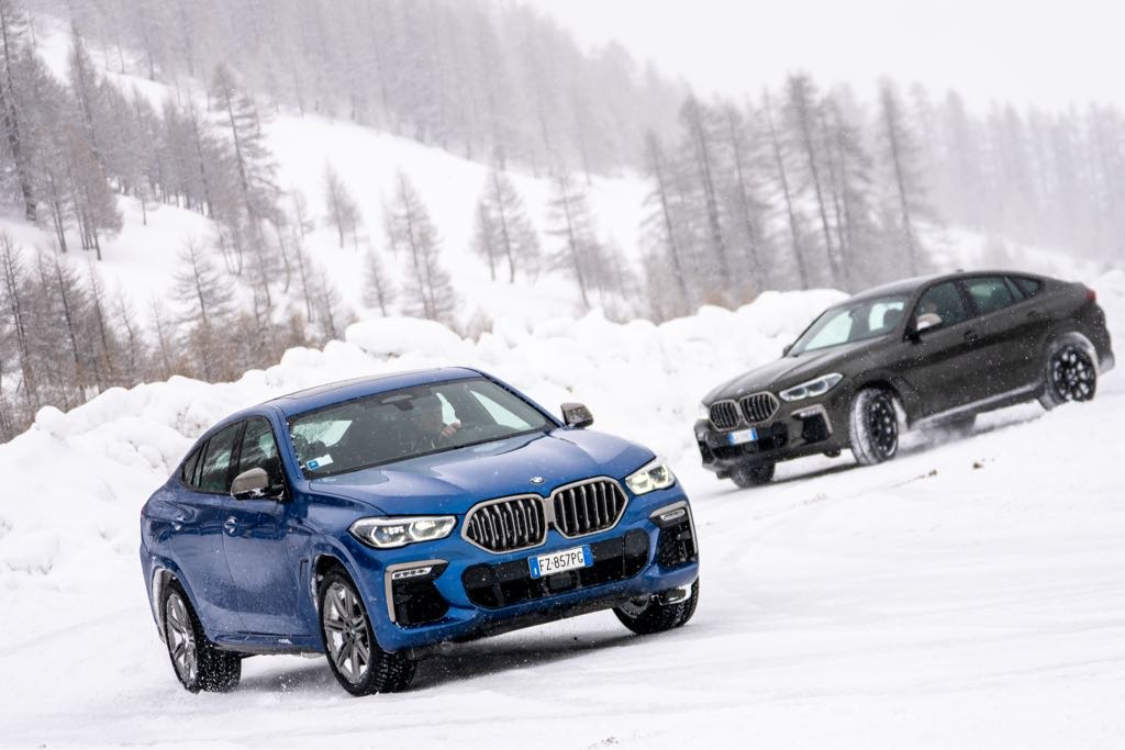 Nowe BMW X6 G06 w zimowej scenerii na prezentacji prasowej