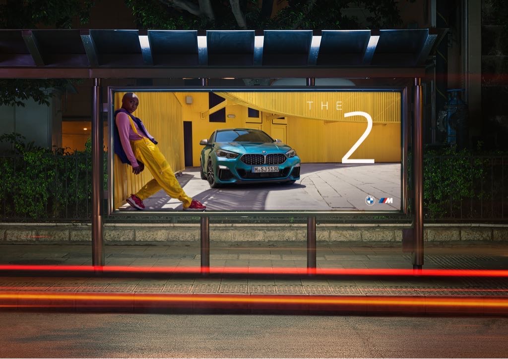 BMW potwierdza: Nowe logo na materiałach promocyjnych, ale nie w samochodach (jeszcze).