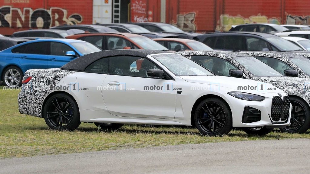 SPY SHOTS: BMW serii 4 Convertible na zdjęciach