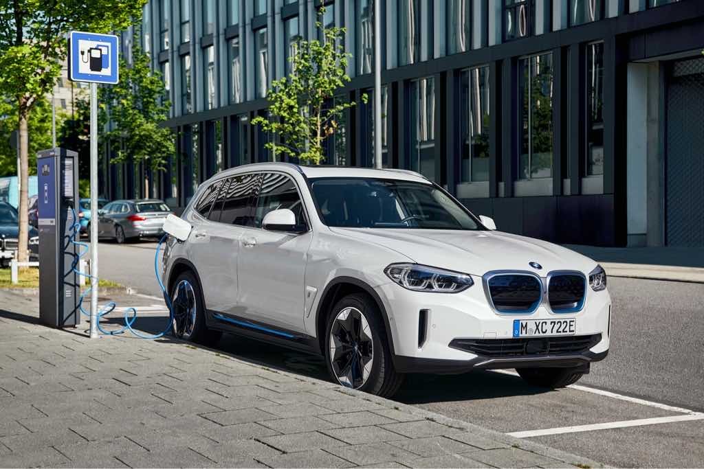 ŚWIATOWA PREMIERA: Panie i Panowie, oto BMW iX3 ‼️