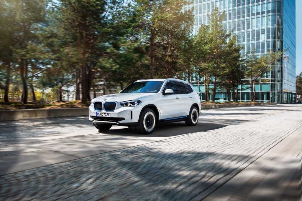 ŚWIATOWA PREMIERA: Panie i Panowie, oto BMW iX3 ‼️