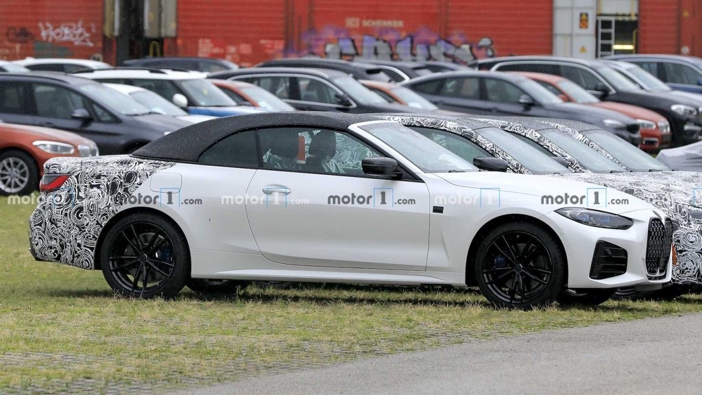 SPY SHOTS: BMW serii 4 Convertible na zdjęciach