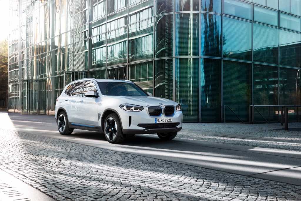 ŚWIATOWA PREMIERA: Panie i Panowie, oto BMW iX3 ‼️