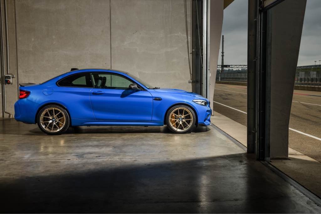 GALERIA: BMW M2 CS na nowych zdjęciach