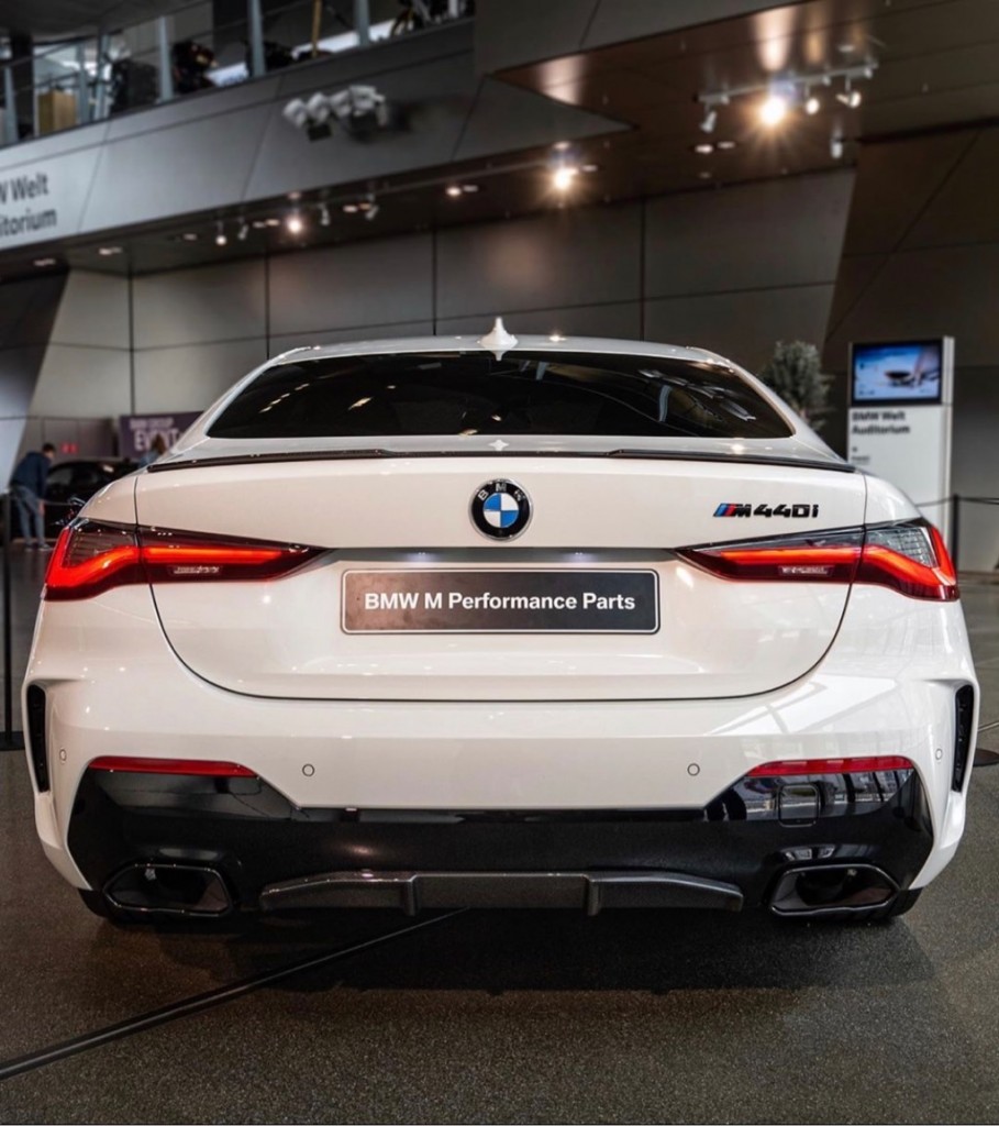 BMW M440i xDrive Coupé z akcesoriami M Performance