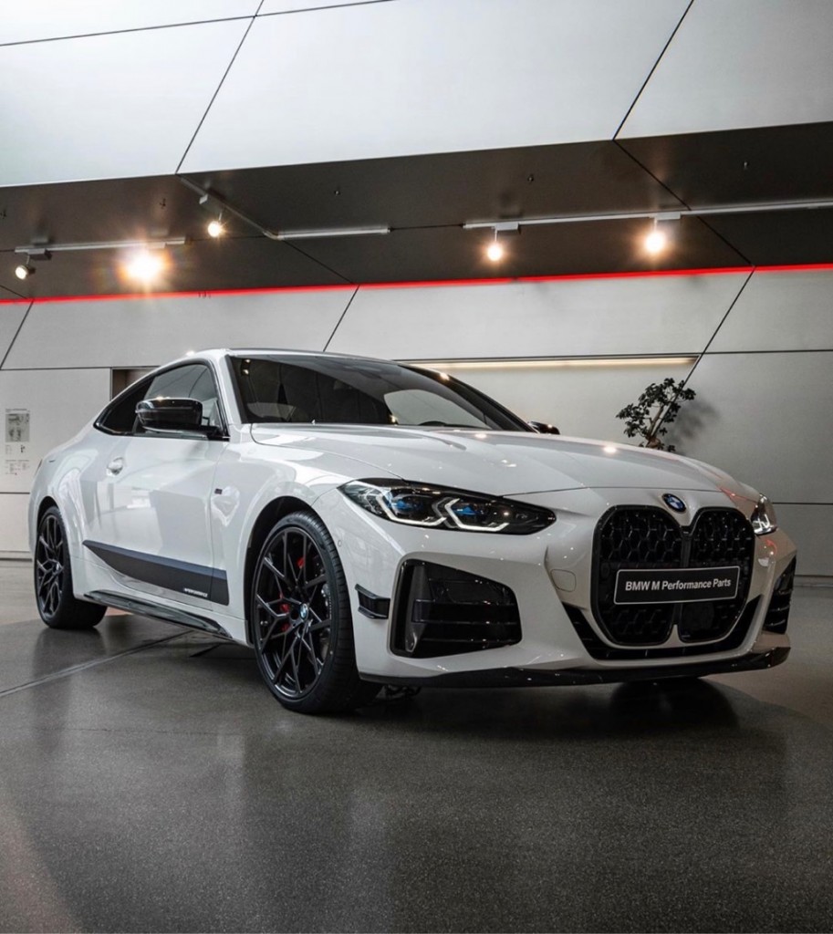 BMW M440i xDrive Coupé z akcesoriami M Performance