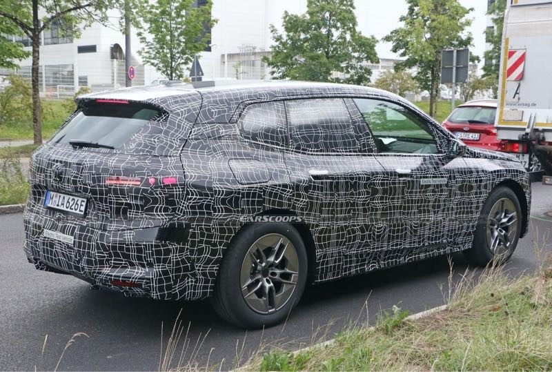 SPY SHOTS: Przyjrzyj się bliżej BMW iX /iNext 2022