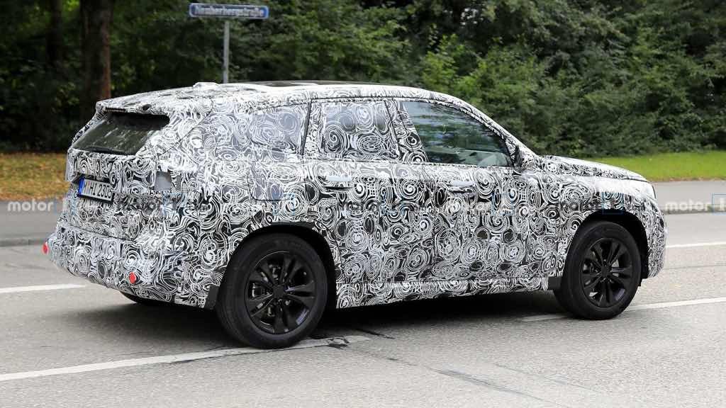 SPY SHOTS: Nowe zdjęcia modelu BMW X1 2022