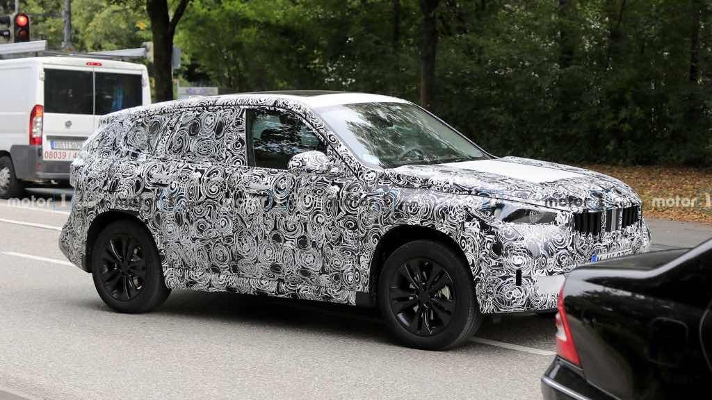 SPY SHOTS: Nowe zdjęcia modelu BMW X1 2022