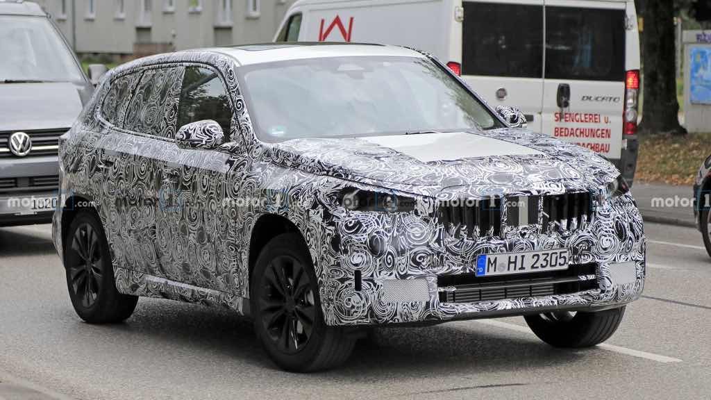 SPY SHOTS: Nowe zdjęcia modelu BMW X1 2022
