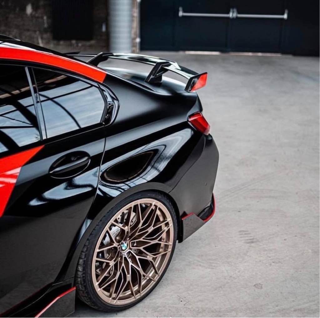 BMW M3 G80 z M Performance Parts na kolejnych zdjęciach