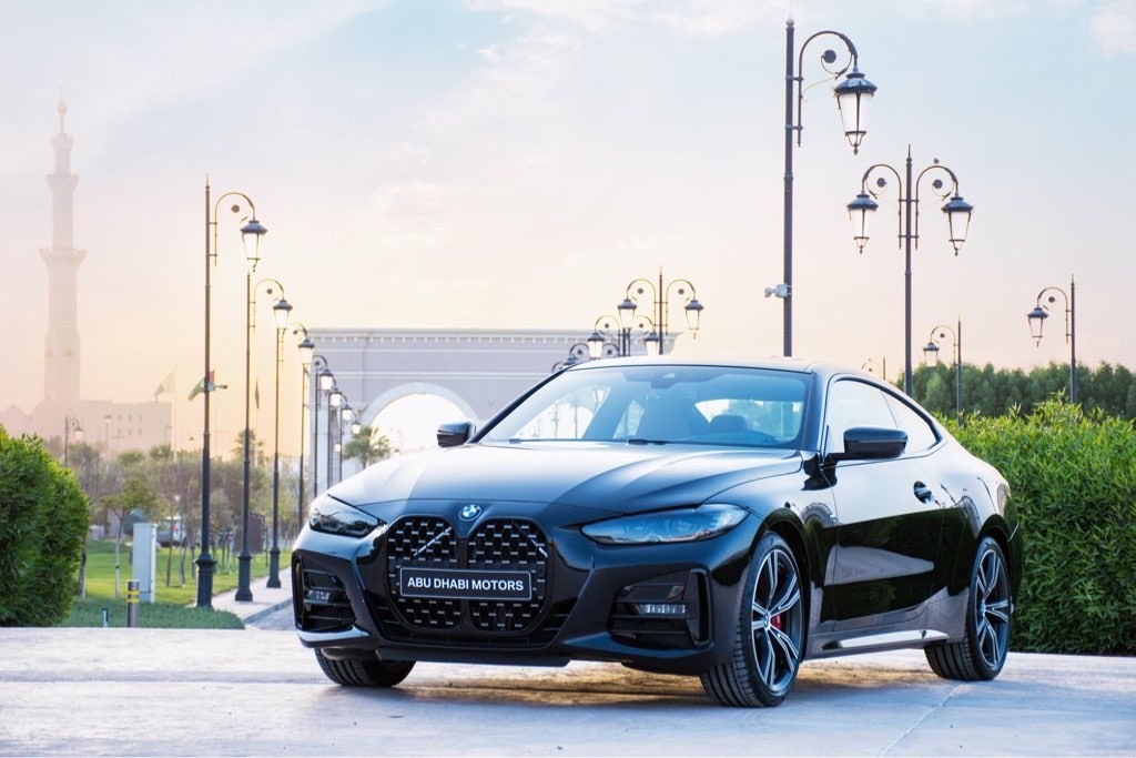 BMW serii 4 Coupé G22: Nowe zdjęcia wersji 430i M Sport Pro