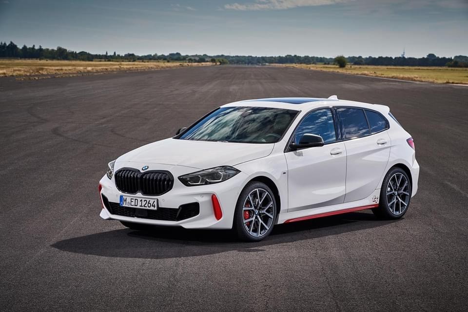 PREMIERA: BMW prezentuje BMW 128ti dysponujący mocą 265KM i 400Nm.