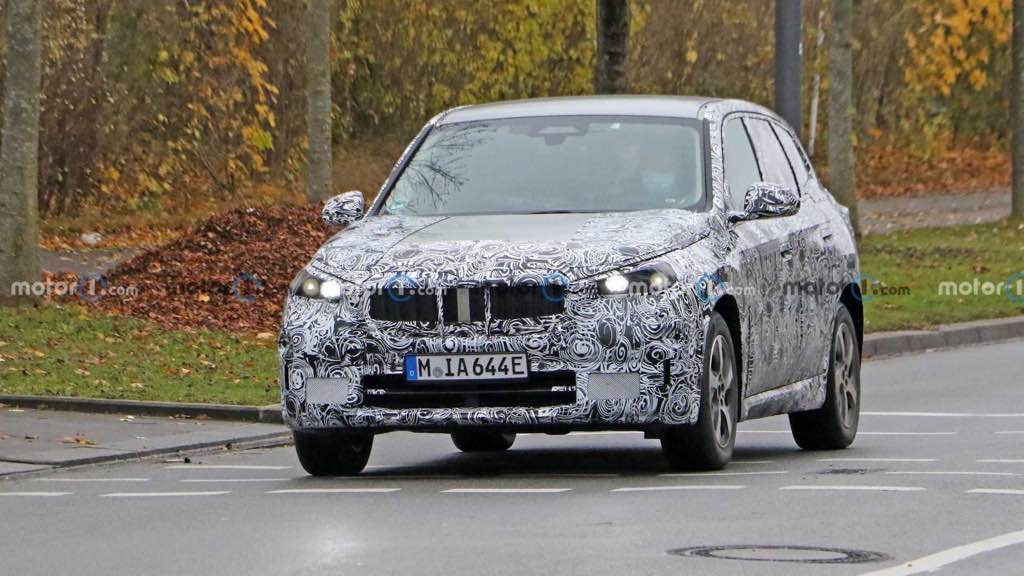 SPY SHOTS W pełni elektryczny crossover BMW iX1 pierwszy