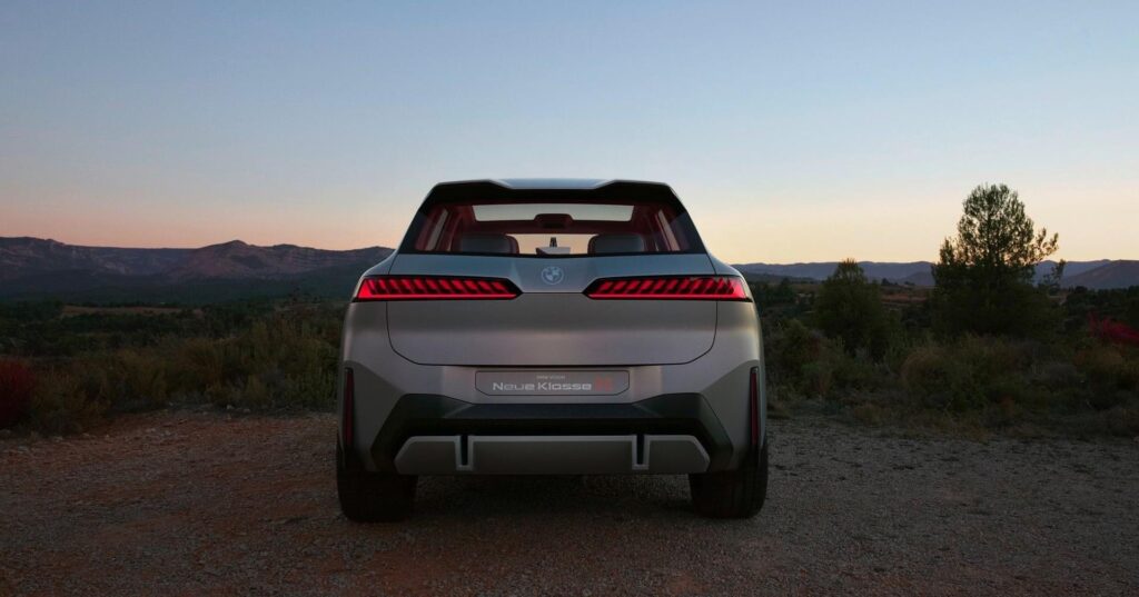 PREMIERA: BMW VISION Neue Klasse X