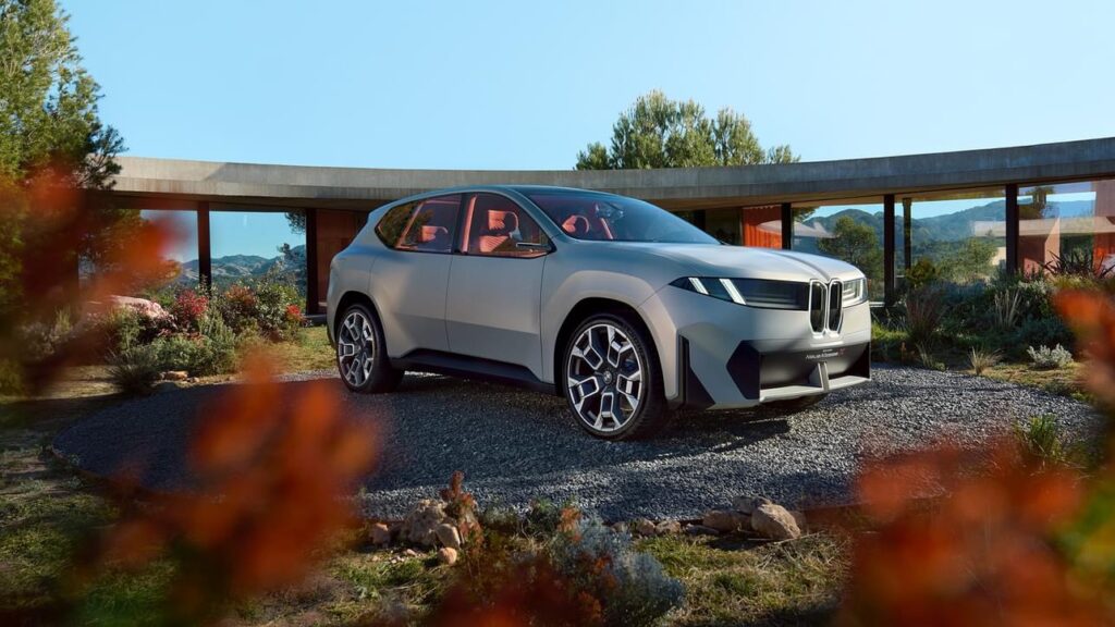 PREMIERA: BMW VISION Neue Klasse X