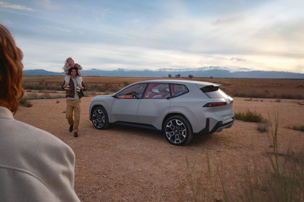 PREMIERA: BMW VISION Neue Klasse X