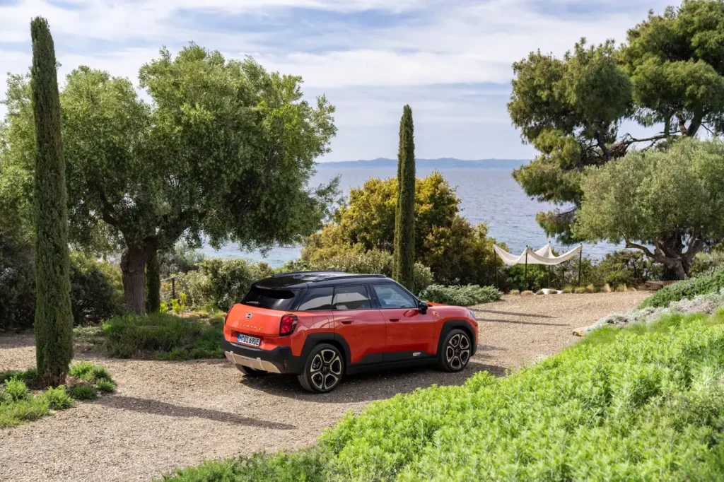 Mini Aceman: Elektryczna Rewolucja w Stylu MINI