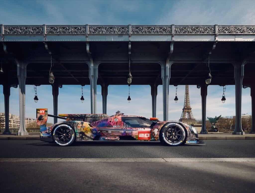 Julie Mehretu świętuje swoją światową premierę BMW Art Car w Centre Pompidou w Paryżu