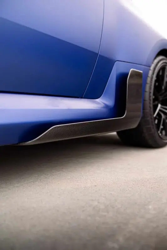 BMW M2 G87: Kwintesencja Sportowej Jazdy z Akcesoriami M Performance