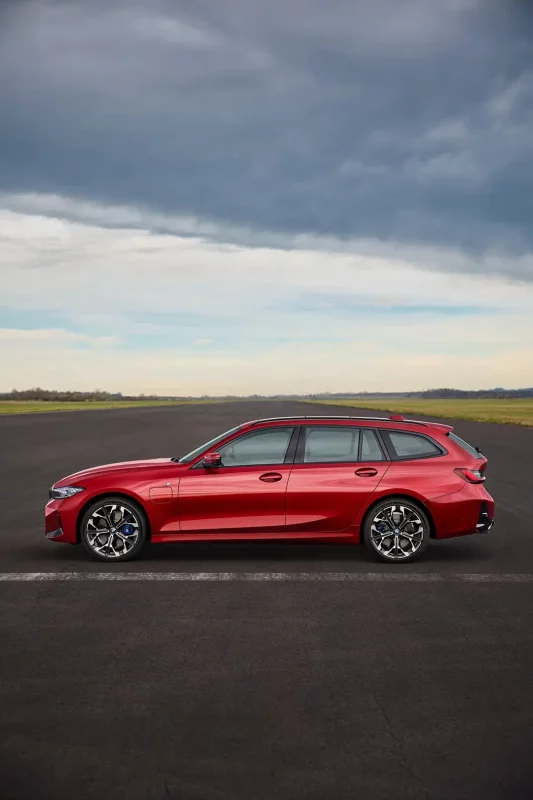BMW serii 3 Sedan oraz Touring dostają drugą aktualizację.
