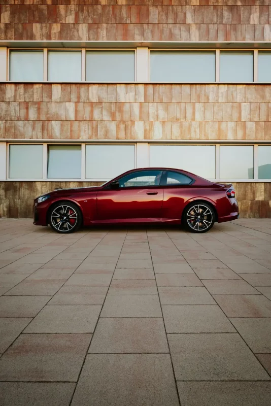 Odświeżenie modelowe: BMW serii 2 na rok 2024 dostaje nowe wnętrze i nową technologię