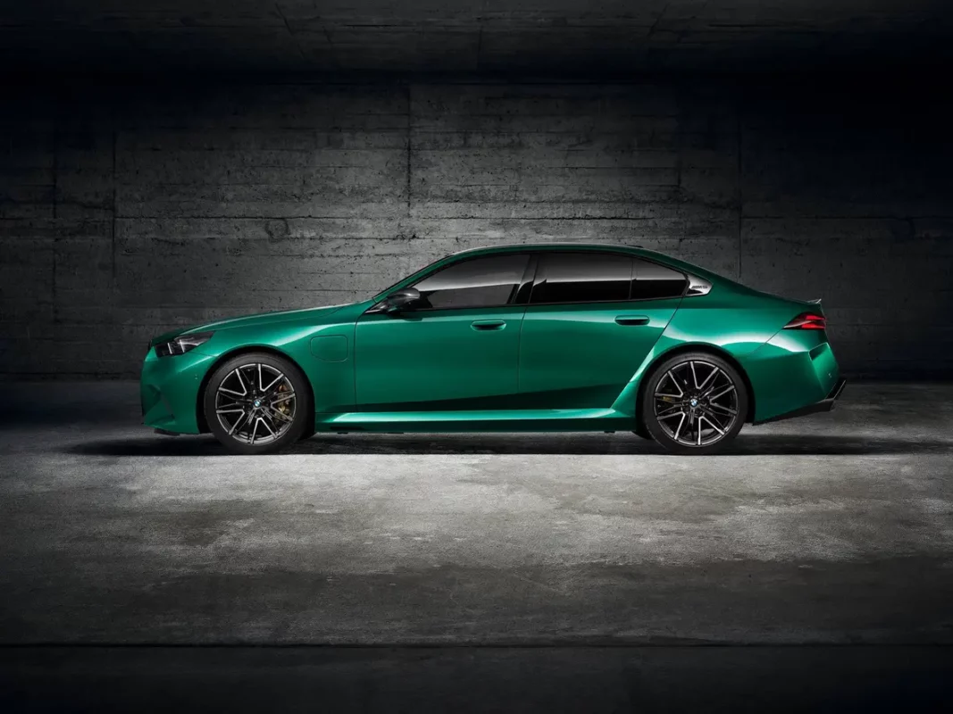 ŚWIATOWA PREMIERA: Nowe BMW M5 2025 🔥