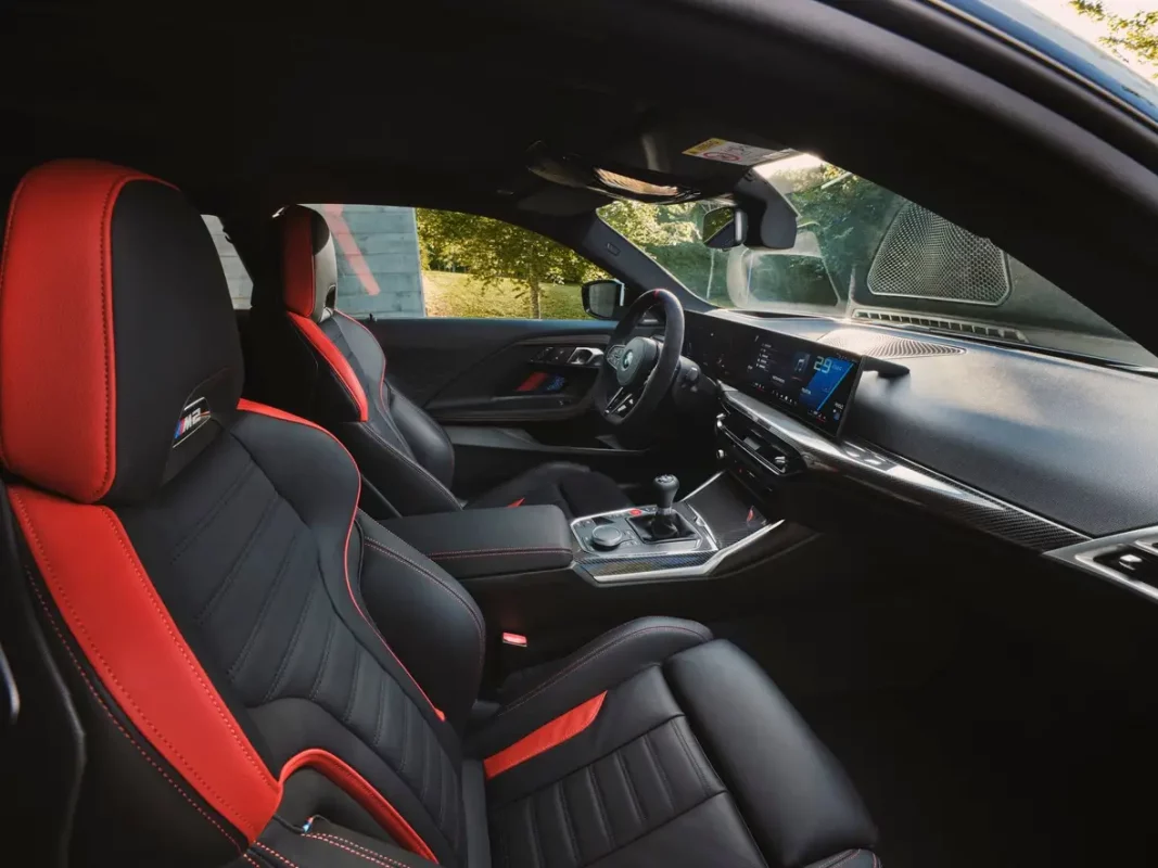 Odświeżenie BMW M2 G87: najmniejszy model M dostaje więcej mocy i kolory na rok 2024