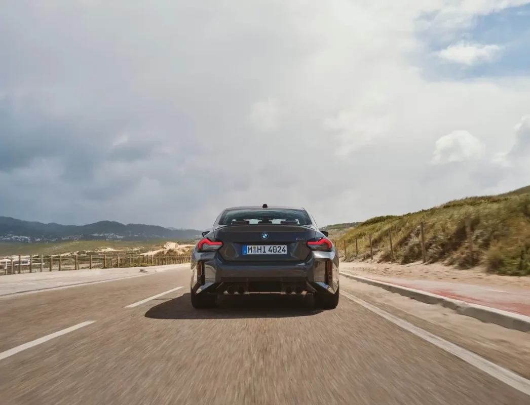 Odświeżenie BMW M2 G87: najmniejszy model M dostaje więcej mocy i kolory na rok 2024