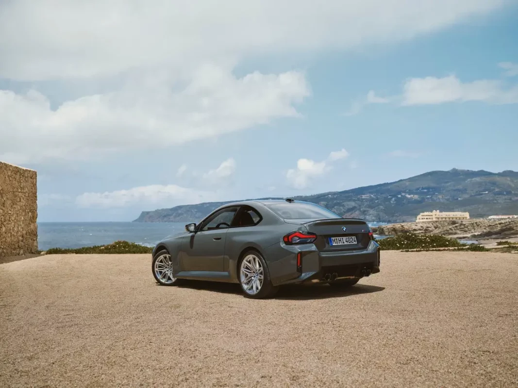 Odświeżenie BMW M2 G87: najmniejszy model M dostaje więcej mocy i kolory na rok 2024