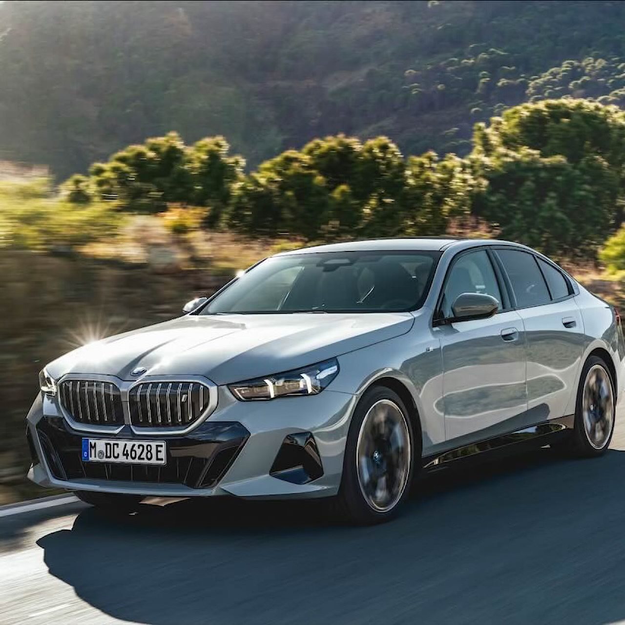 BMW Wiosna 2025 – nowe silniki, więcej technologii i jeszcze lepsze osiągi!