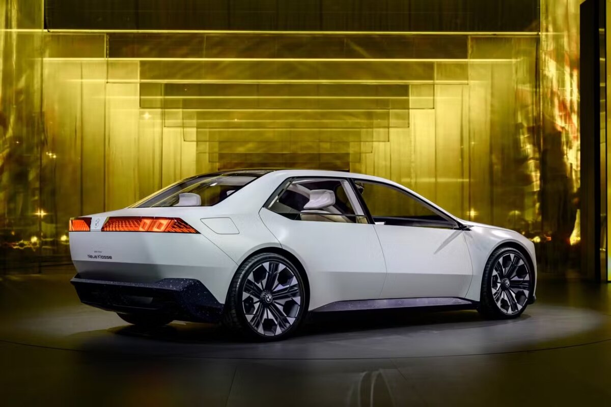 BMW Neue Klasse vs Tesla Model 3 – krótkie porównanie 2025