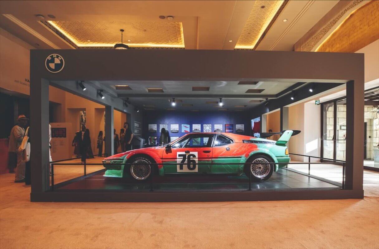 BMW na Market Art Fair 2025: Art Cars i sztuka Hildebrandta