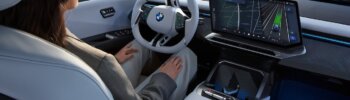 BMW iX3 z aprobatą DCAS: przyszłość bez trzymania kierownicy