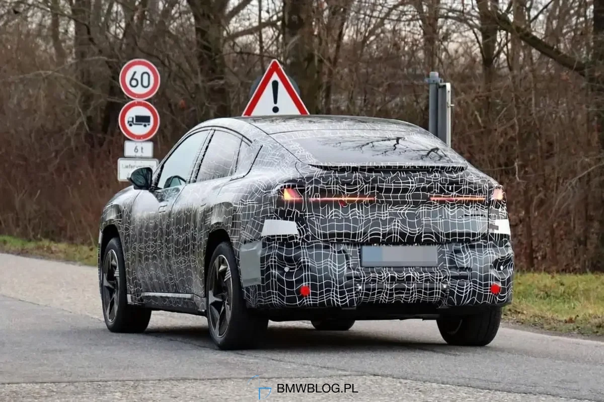 BMW iX4 (NA7) przyłapane po raz pierwszy. Elektryczny następca X4?