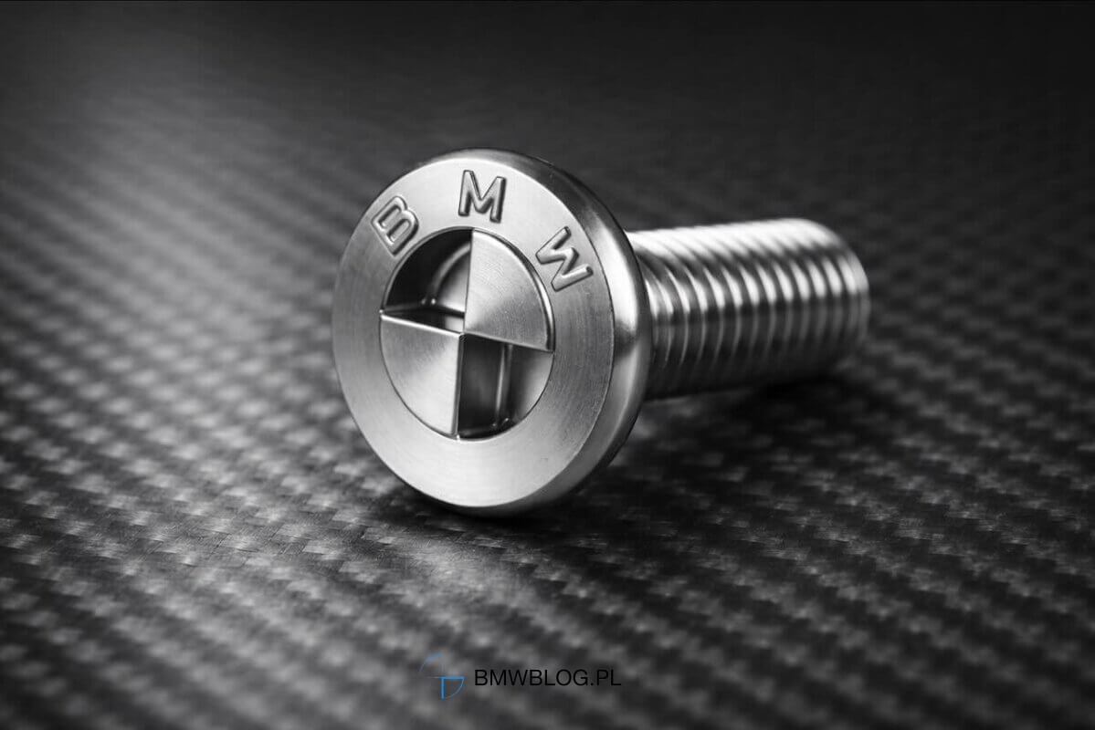 BMW opatentowało śrubę z logo. Naprawa w garażu to przeszłość?